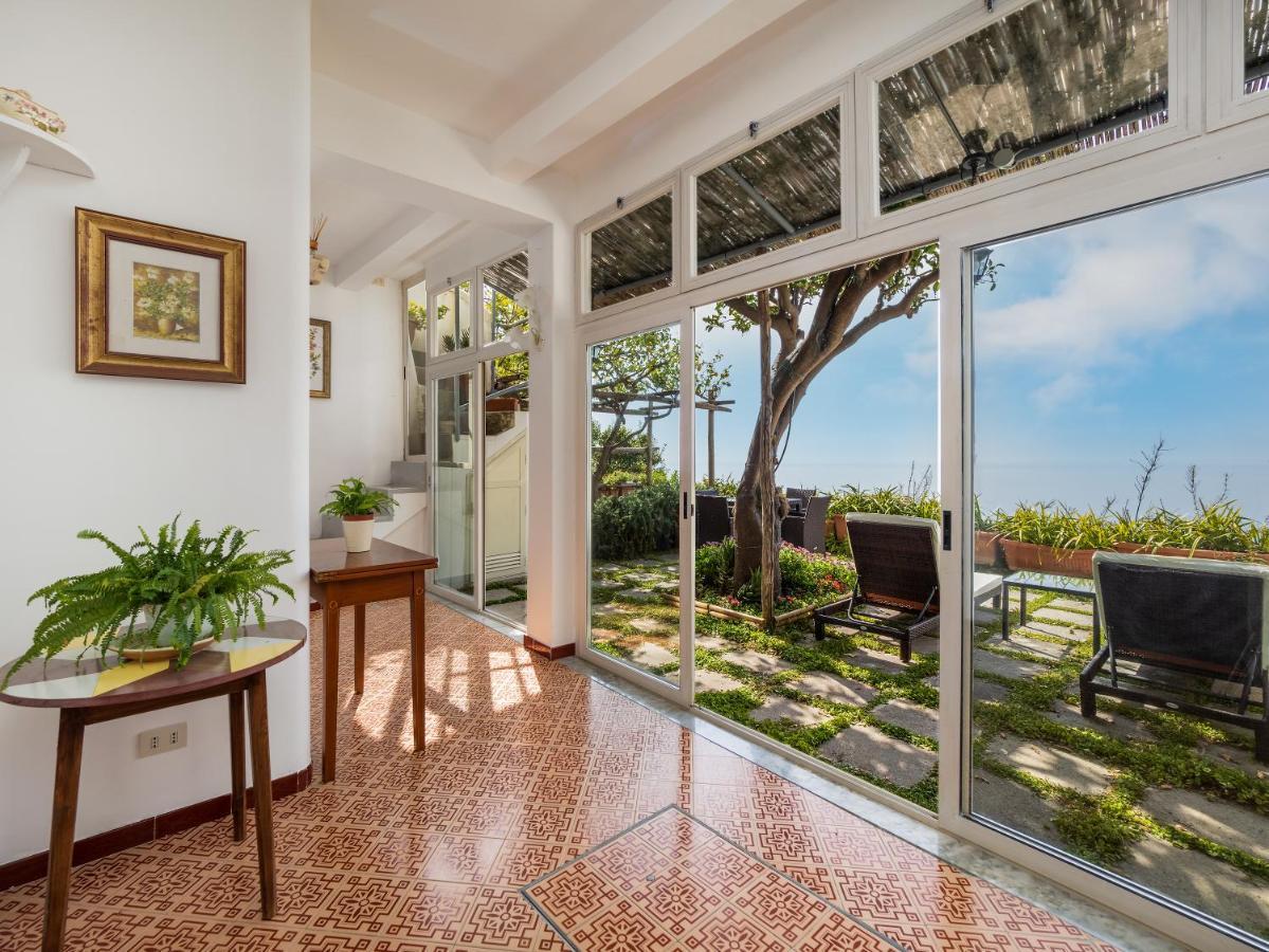 Scorcio D' Oltremare - Sea View Apt In Positano Bagian luar foto