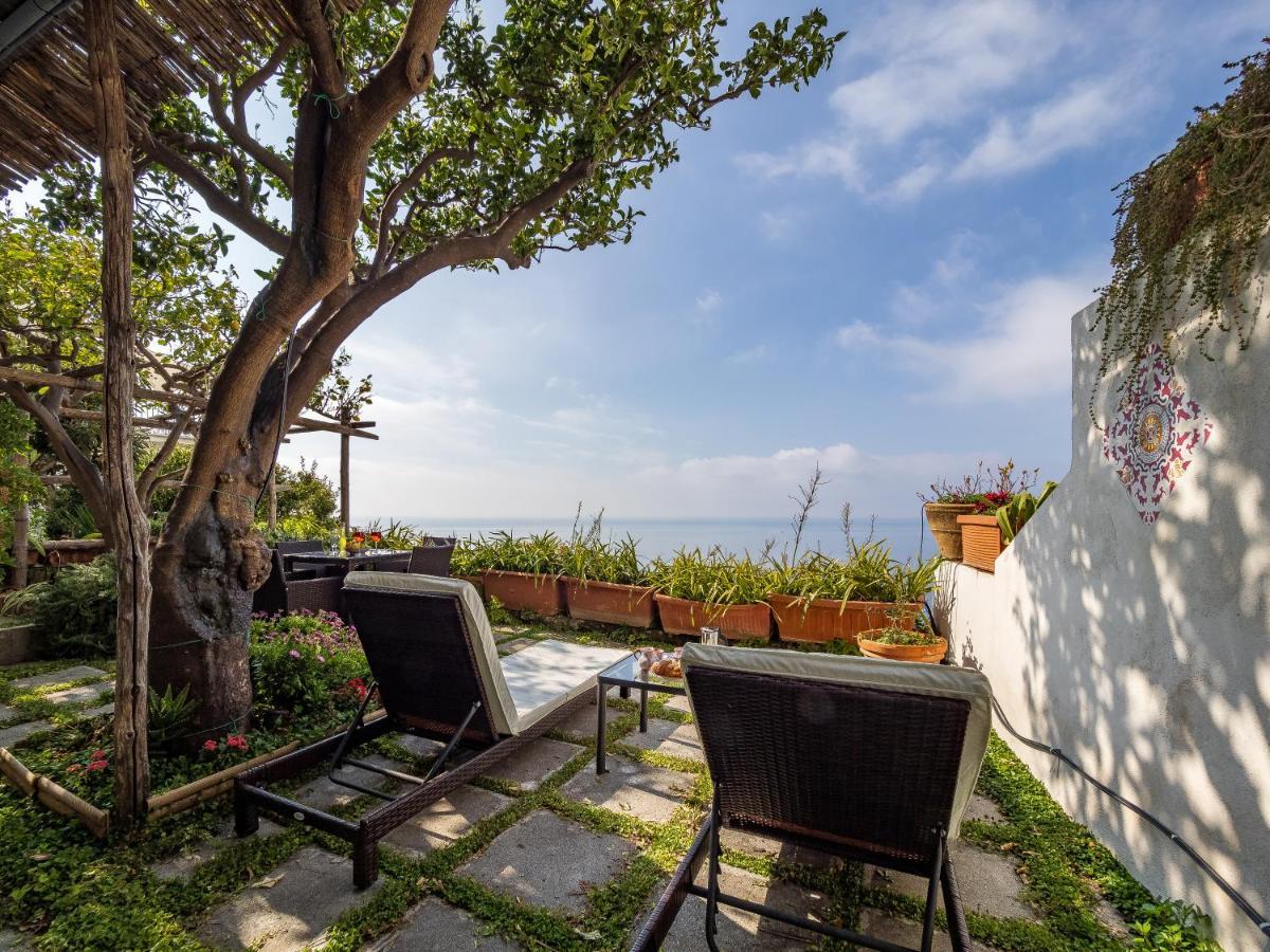 Scorcio D' Oltremare - Sea View Apt In Positano Bagian luar foto