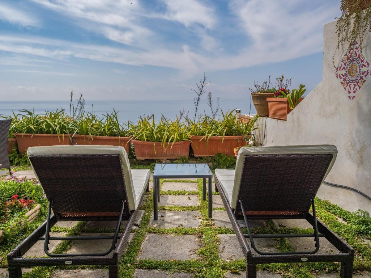 Scorcio D' Oltremare - Sea View Apt In Positano Bagian luar foto
